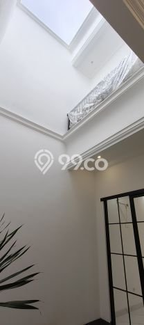 Ready to Use! Premium House LT 145m2 Desain Modern di Pondok Kelapa Ready to Use! Premium House LT 145m2 Desain Modern di Pondok Kelapa