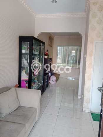 Rumah Minimalis 3 KT di Harapan Indah Bekasi Semi Furnished Rumah Minimalis 3 KT di Harapan Indah Bekasi Semi Furnished
