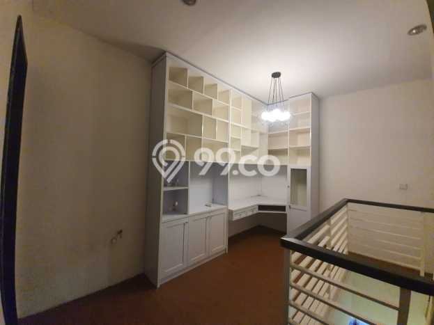 Lokasi strategis! Rumah siap huni dikontrakkan di Cakung LB 90m2 Lokasi strategis! Rumah siap huni dikontrakkan di Cakung LB 90m2