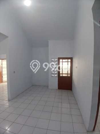 For Sale Rumah 3 Kamar Lokasi Ideal Bagus dan Strategis di Bekasi Utara For Sale Rumah 3 Kamar Lokasi Ideal Bagus dan Strategis di Bekasi Utara