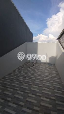 Jual Rumah Eksklusif 3 KT di Duri Kepa, Jakarta Barat Jual Rumah Eksklusif 3 KT di Duri Kepa, Jakarta Barat