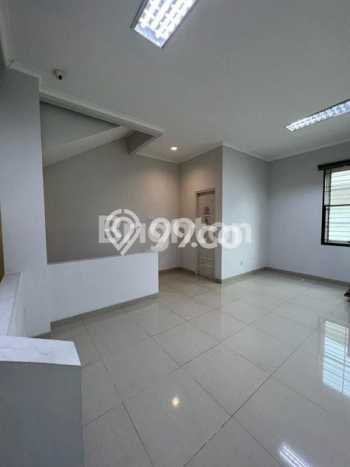 Hunian Mewah LB 300m2 Siap Huni Desain Elegan di Grogol, Jakarta Barat Hunian Mewah LB 300m2 Siap Huni Desain Elegan di Grogol, Jakarta Barat