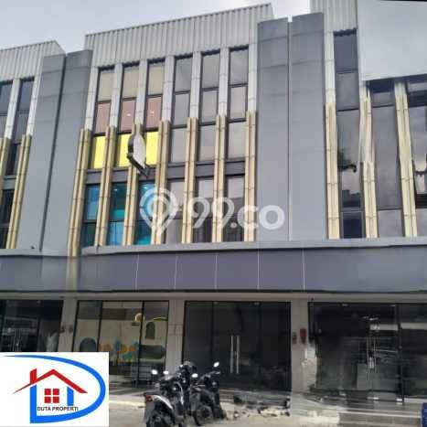 AREA BERKEMBANG! Ruko For Rent di Kota Wisata, Luas 200m², Siap Bisnis AREA BERKEMBANG! Ruko For Rent di Kota Wisata, Luas 200m², Siap Bisnis