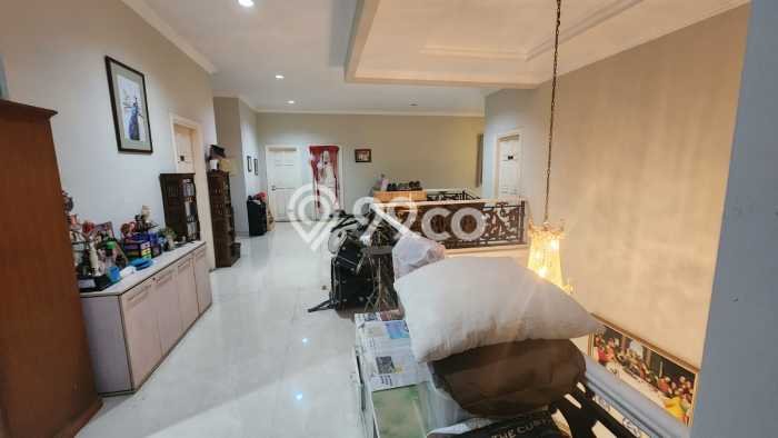 Rumah Elit Modern Siap Huni di Raffles Hills Jakarta Timur Rumah Elit Modern Siap Huni di Raffles Hills Jakarta Timur