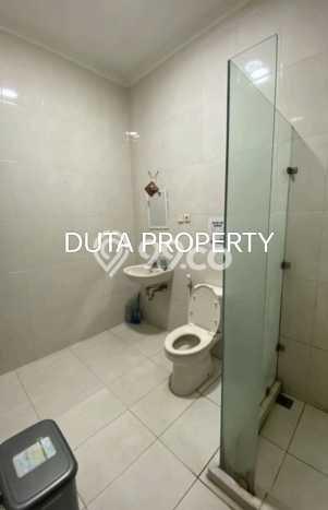 Rumah Elit Modern Tanpa Renovasi di Kota Wisata Jakarta Timur Rumah Elit Modern Tanpa Renovasi di Kota Wisata Jakarta Timur