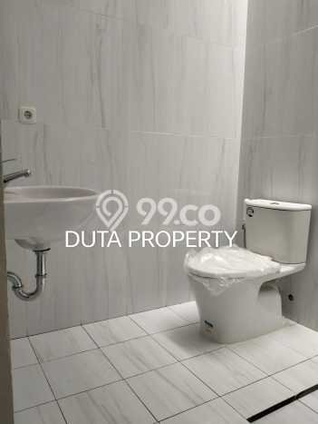 For Sale! Luxury House LT 200m2 Desain Modern di Kota Wisata For Sale! Luxury House LT 200m2 Desain Modern di Kota Wisata