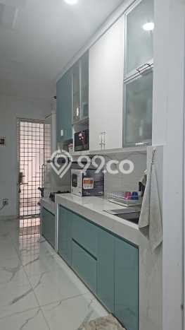 Rumah Modern 5 Kamar LT 198m2 di Legenda Wisata Rumah Modern 5 Kamar LT 198m2 di Legenda Wisata
