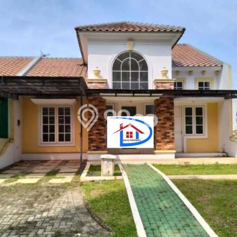 Rumah di , 2 KM, Dekat Pusat Kota, LT 180m2m² LB 120m2m² Rumah di , 2 KM, Dekat Pusat Kota, LT 180m2m² LB 120m2m²