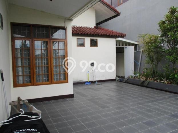 Rumah Mewah LB 547m2 Siap Pakai Desain Elegan di Dago, Bandung Rumah Mewah LB 547m2 Siap Pakai Desain Elegan di Dago, Bandung