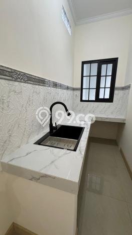 Rumah Modern 2 Kamar LT 142m2 di Cihanjuang Rumah Modern 2 Kamar LT 142m2 di Cihanjuang