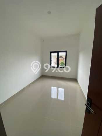 Dijual Cepat Rumah Bagus Siap Huni LB 145m2 di Arcamanik, Bandung Dijual Cepat Rumah Bagus Siap Huni LB 145m2 di Arcamanik, Bandung