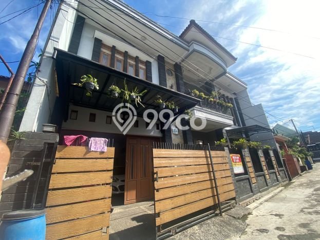 Rumah Modern 7 KT LT 168m2 di Bandung Timur Rumah Modern 7 KT LT 168m2 di Bandung Timur