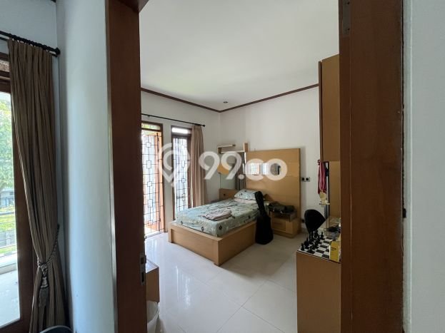 Siap Huni Rumah Mewah 4 Kamar di Batununggal Dekat ke Mana Pun Siap Huni Rumah Mewah 4 Kamar di Batununggal Dekat ke Mana Pun