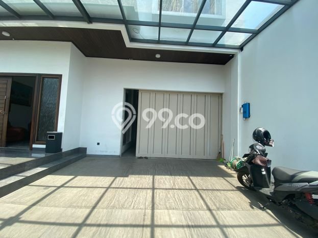 Jual Segera Rumah 5 KT 7 KM di Turangga, Bandung Jual Segera Rumah 5 KT 7 KM di Turangga, Bandung