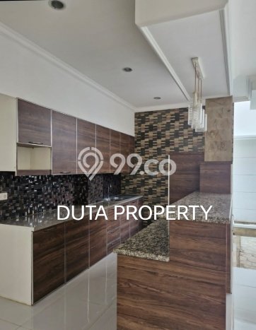 Rumah Modern LB/LT 300m2/210m2 Dijual Area Legenda Wisata, Jakarta Timur Rumah Modern LB/LT 300m2/210m2 Dijual Area Legenda Wisata, Jakarta Timur