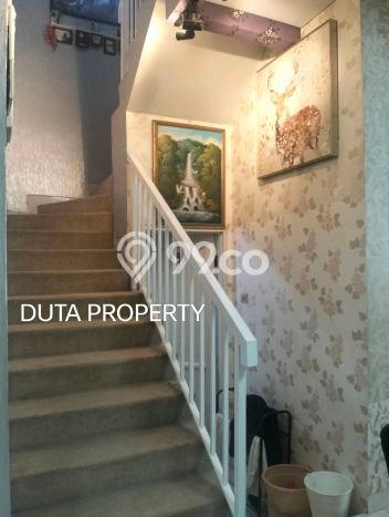 Jual Rumah Mewah Elegan Dengan View Cantik di Citra Grand, Jakarta Timur Jual Rumah Mewah Elegan Dengan View Cantik di Citra Grand, Jakarta Timur