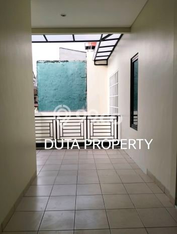 Rumah Luxury Modern Siap Huni di Kota Wisata Jakarta Timur Rumah Luxury Modern Siap Huni di Kota Wisata Jakarta Timur
