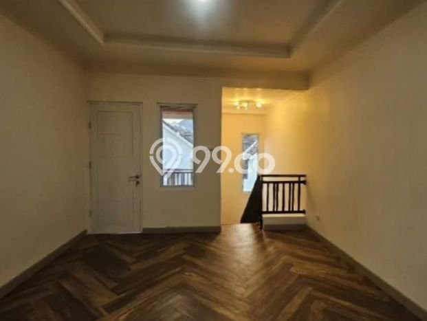 SEGERA MILIKI! Rumah di Legenda Wisata, Bogor, LT 141m² LB 200m² SEGERA MILIKI! Rumah di Legenda Wisata, Bogor, LT 141m² LB 200m²