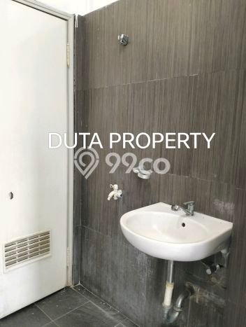 Rumah Disewakan Jakarta Timur LT 160m2 LB 250m2 Kawasan Legenda Wisata Rumah Disewakan Jakarta Timur LT 160m2 LB 250m2 Kawasan Legenda Wisata