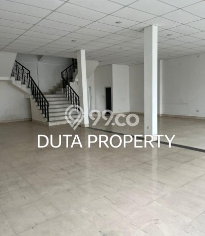 Unit Kantor Disewa Lokasi Ciracas, Jakarta Timur Spesifikasi Luas Bangunan 600m2 Unit Kantor Disewa Lokasi Ciracas, Jakarta Timur Spesifikasi Luas Bangunan 600m2