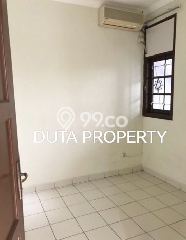 PENAWARAN EKSKLUSIF! Rumah kawasan Kota Wisata, 3 KT, Lingkungan Elite, Luas 136m2m² Bangunan 140m2m² PENAWARAN EKSKLUSIF! Rumah kawasan Kota Wisata, 3 KT, Lingkungan Elite, Luas 136m2m² Bangunan 140m2m²