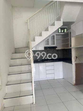 Rumah Luas Asri 2 KT Siap Huni di Legenda Wisata Jakarta Timur Rumah Luas Asri 2 KT Siap Huni di Legenda Wisata Jakarta Timur