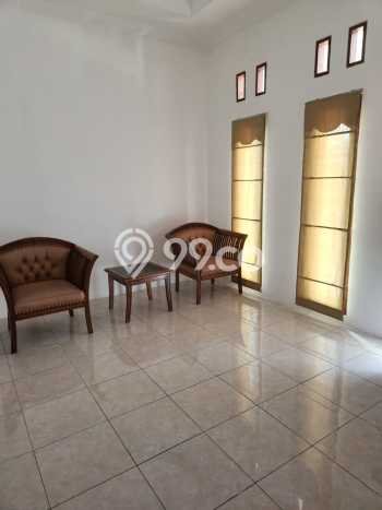 Jarang Ada! Rumah Kontrakan 4 Kamar Bagus Siap Huni Kota Wisata Jarang Ada! Rumah Kontrakan 4 Kamar Bagus Siap Huni Kota Wisata