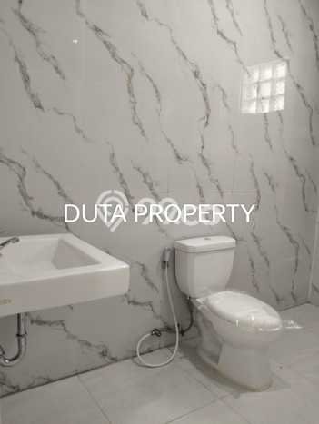 Rumah Elit Modern Siap Huni di Kota Wisata Jakarta Timur Rumah Elit Modern Siap Huni di Kota Wisata Jakarta Timur