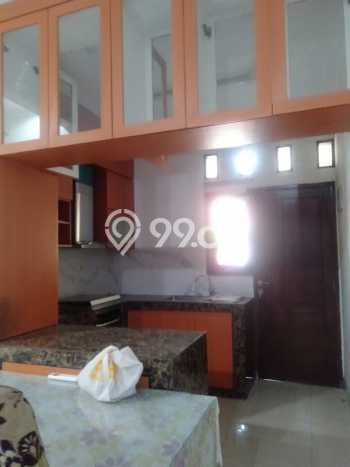 Rumah sewa siap huni 3 KT di Raffles Hills, Jakarta Timur Rumah sewa siap huni 3 KT di Raffles Hills, Jakarta Timur