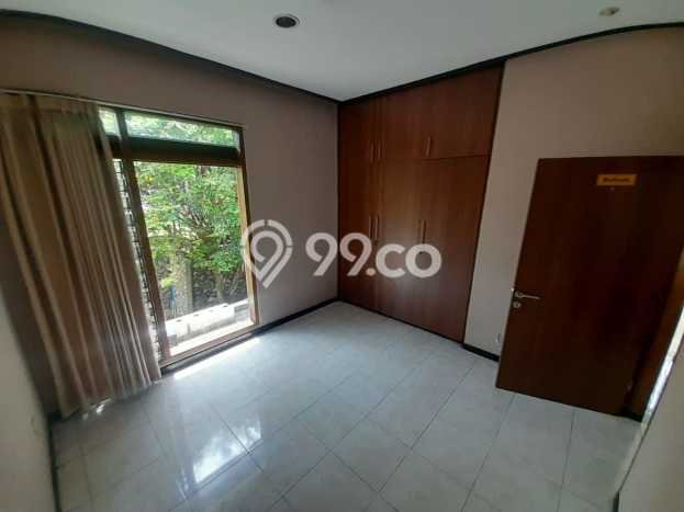 For Sale! Luxury House LT 2173m2 Desain Elegan di Setiabudi For Sale! Luxury House LT 2173m2 Desain Elegan di Setiabudi