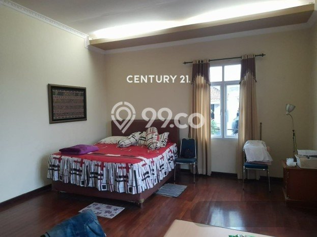 Jual Rumah Luas Megah Dengan View Cantik di Bintaro, Tangerang Selatan Jual Rumah Luas Megah Dengan View Cantik di Bintaro, Tangerang Selatan