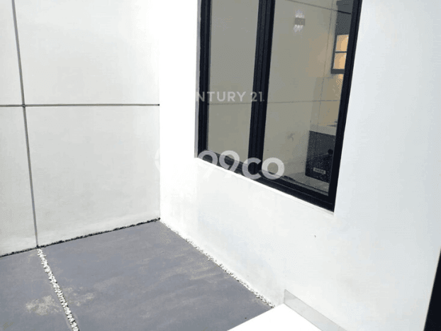 Rumah Luxury Modern Tanpa Renovasi di BSD City Tangerang Rumah Luxury Modern Tanpa Renovasi di BSD City Tangerang