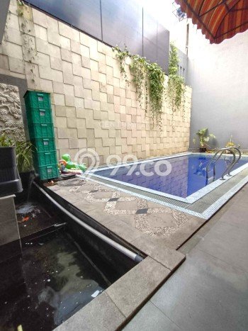Hunian Mewah LB 500m2 Siap Huni Desain Elegan di Bintaro, Tangerang Selatan Hunian Mewah LB 500m2 Siap Huni Desain Elegan di Bintaro, Tangerang Selatan