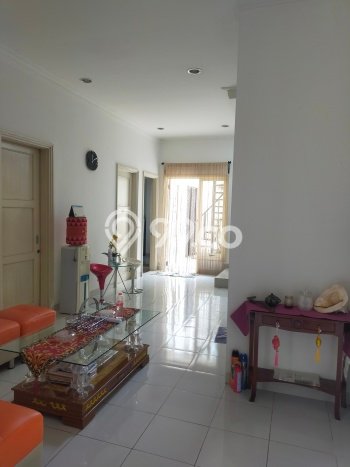 Disewakan! Rumah 3 Kamar Tidur &
2 Kamar Mandi di Gading Serpong, Tangerang Disewakan! Rumah 3 Kamar Tidur &
2 Kamar Mandi di Gading Serpong, Tangerang