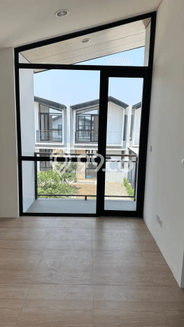 Disewakan! Rumah 2 Kamar Tidur &
2 Kamar Mandi di Lippo Karawaci, Tangerang Disewakan! Rumah 2 Kamar Tidur &
2 Kamar Mandi di Lippo Karawaci, Tangerang