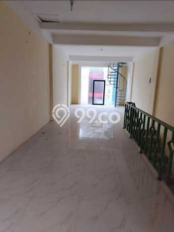 Area Ramai! Ruko Dijual di Pancoran Mas untuk Bisnis Luas Bangunan 180m2 Area Ramai! Ruko Dijual di Pancoran Mas untuk Bisnis Luas Bangunan 180m2