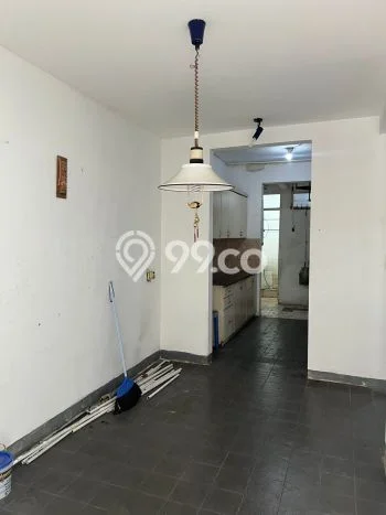 Rumah Disewakan Jakarta Barat LT 200m2 LB 140m2 Area Intercon Rumah Disewakan Jakarta Barat LT 200m2 LB 140m2 Area Intercon