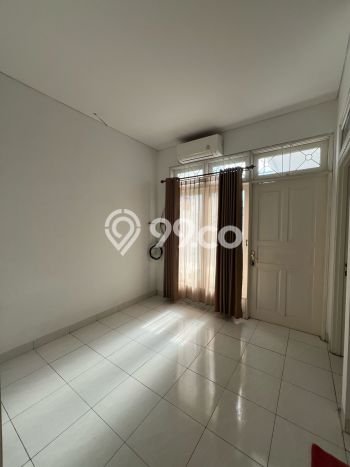 Hunian Mewah Siap Huni LT 75m2 di Kebon Jeruk, Jakarta Barat Hunian Mewah Siap Huni LT 75m2 di Kebon Jeruk, Jakarta Barat