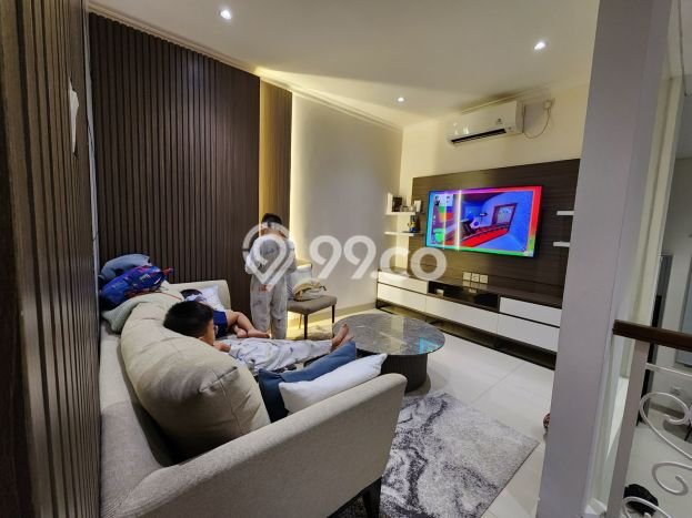 PROMO TERBATAS! Rumah Berkualitas di , Tangerang, Luas 118m2m² LB 130m2m² PROMO TERBATAS! Rumah Berkualitas di , Tangerang, Luas 118m2m² LB 130m2m²