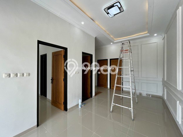 Rumah 4 KT 4 KM Pemandangan Gunung di Ngaglik, Sleman Rumah 4 KT 4 KM Pemandangan Gunung di Ngaglik, Sleman