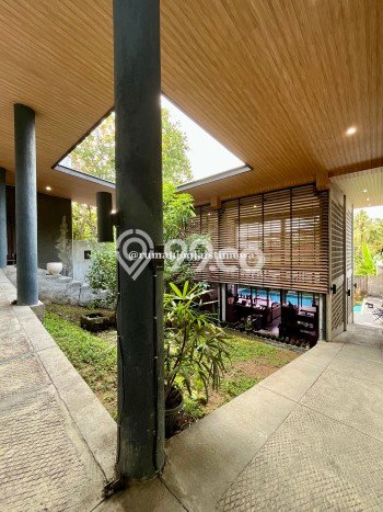 HARGA MENARIK! Vila Kawasan Kasihan, Ukuran 717m2m², Lokasi Premium dengan akses bagus HARGA MENARIK! Vila Kawasan Kasihan, Ukuran 717m2m², Lokasi Premium dengan akses bagus