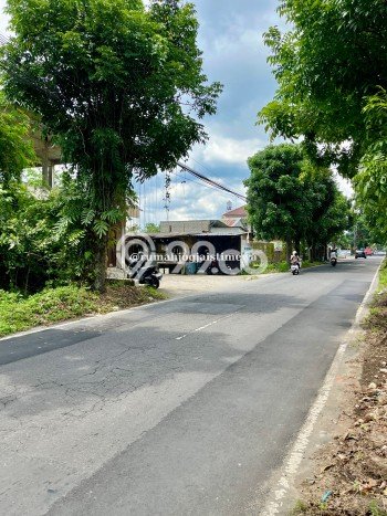 Tanah Area Berkembang di Sleman, Luas 1039m2m², Ideal untuk Bisnis Tanah Area Berkembang di Sleman, Luas 1039m2m², Ideal untuk Bisnis