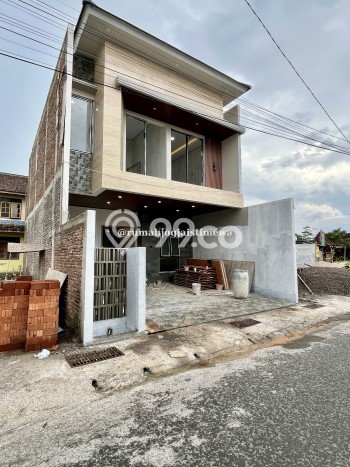 Jual Rumah Favorit Siap Huni LB 140m2 di Ngaglik, Sleman Jual Rumah Favorit Siap Huni LB 140m2 di Ngaglik, Sleman