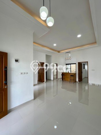 Dijual Cepat Rumah Bagus Siap Huni LB 80m2 di Seyegan, Sleman Dijual Cepat Rumah Bagus Siap Huni LB 80m2 di Seyegan, Sleman