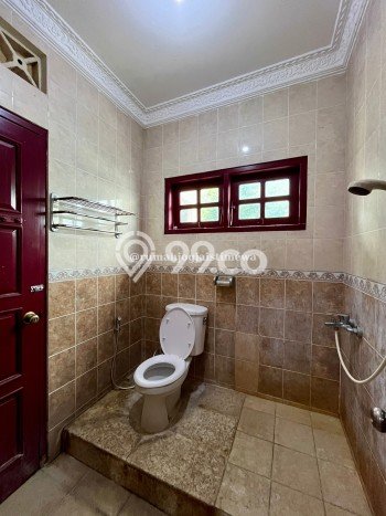 For Sale! Luxury House LT 526m2 Desain Modern di Condong Catur For Sale! Luxury House LT 526m2 Desain Modern di Condong Catur