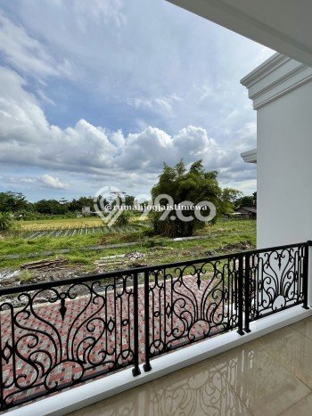 Rumah Modern Minimalis 4 KT Siap Huni di Sleman Rumah Modern Minimalis 4 KT Siap Huni di Sleman