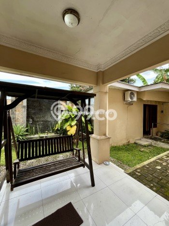 For Sale! Luxury House LT 526m2 Desain Modern di Condong Catur For Sale! Luxury House LT 526m2 Desain Modern di Condong Catur