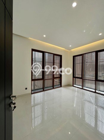 For Sale Hunian Rumah Terawat 4 KT di Seturan, Yogyakarta For Sale Hunian Rumah Terawat 4 KT di Seturan, Yogyakarta