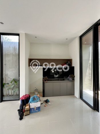 Dijual Cepat Rumah Favorit Siap Huni LB 55m2 di Seyegan, Sleman Dijual Cepat Rumah Favorit Siap Huni LB 55m2 di Seyegan, Sleman