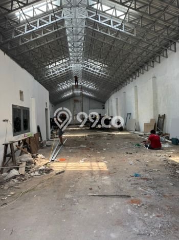 Gudang untuk Disewa di Pusat Surabaya Luas Bangunan 875m2 Gudang untuk Disewa di Pusat Surabaya Luas Bangunan 875m2